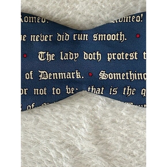 Beau Ties of Vermont Shakespeare Quotes Bow Tie Blue Silk - Picture 2 of 3